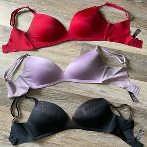 VS lightly lined wireless bra